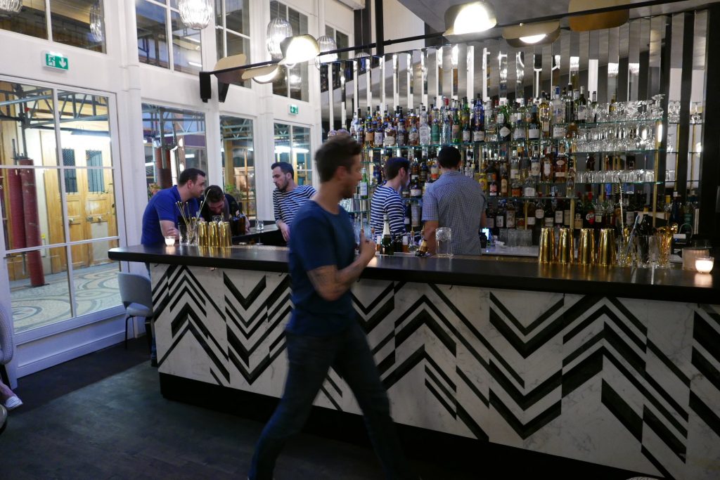 Le bar © GP