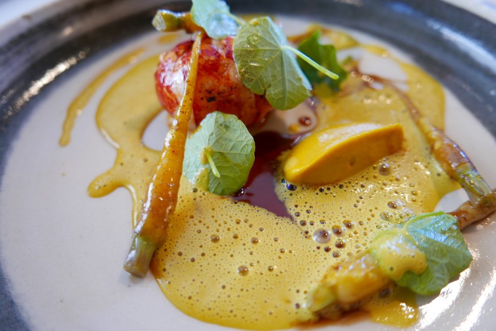 Homard, carottes, sauce à la fleur de capucine © GP