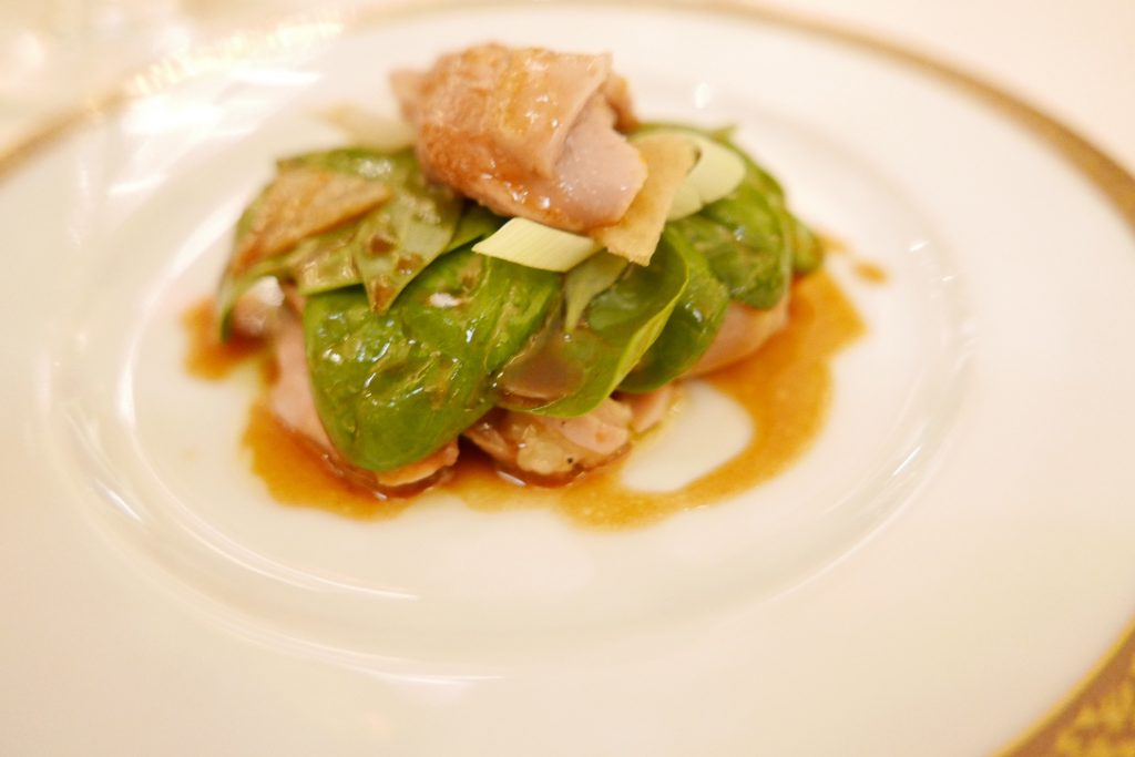 Salade de volaille, cuisses, sot l'y laisse © GP