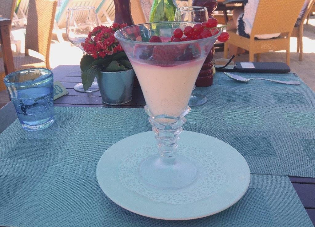 Panacotta aux fruits rouges © AA