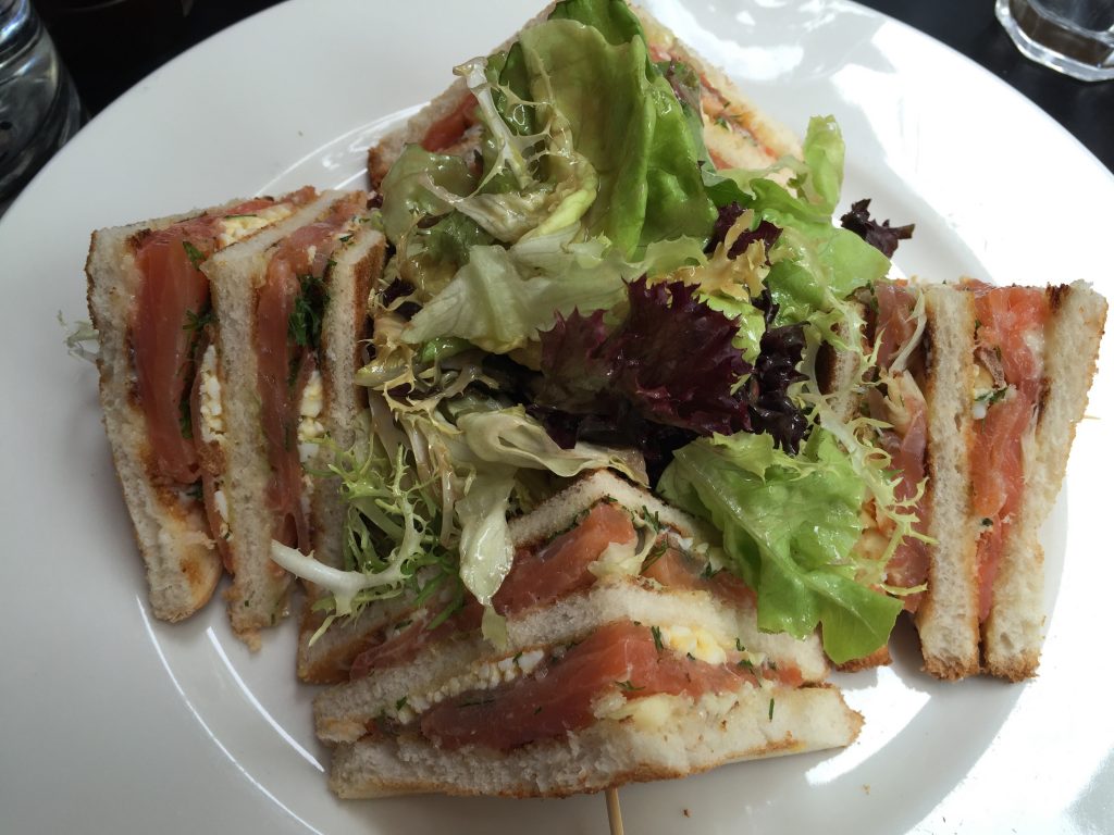 Club sandwich au saumon © GP