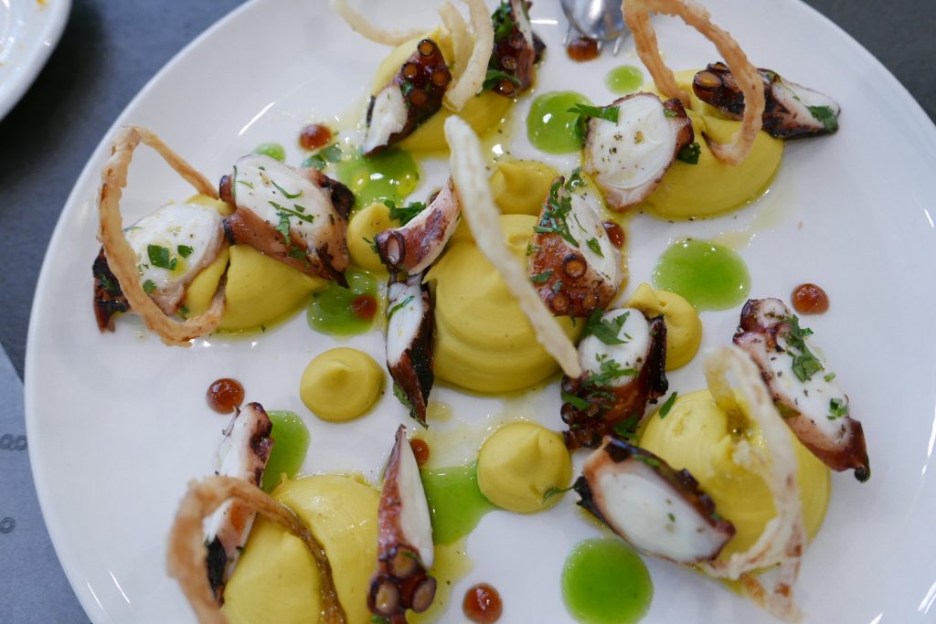 Poulpe et fava © GP