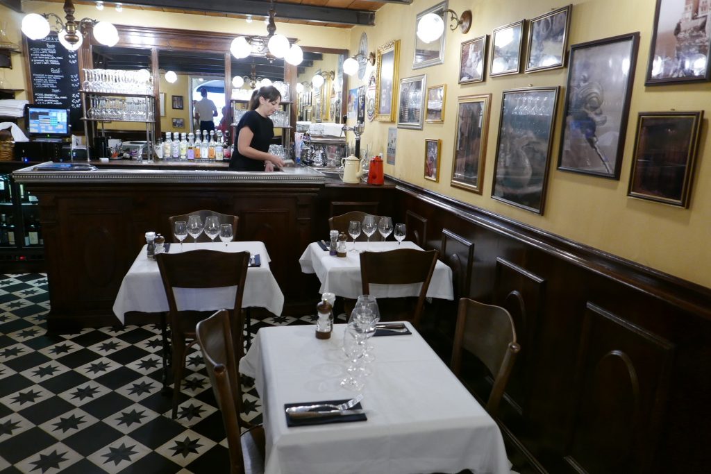 Décor de bistrot © GP