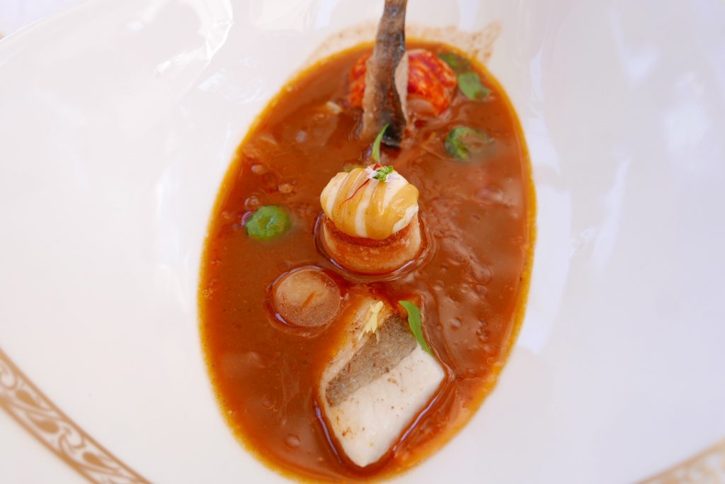 La borgne et sa soupe de poissons © GP