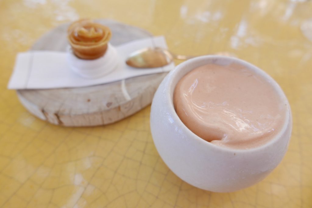 Glace rhubarbe et rose de pomme © GP