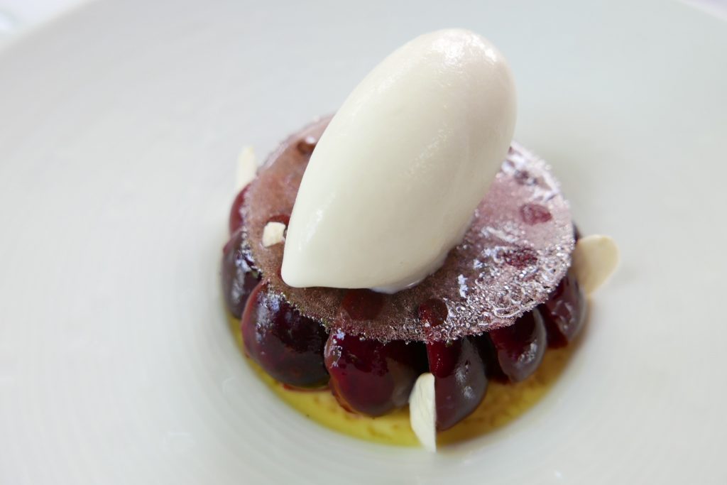 Crème brûlée aux cerises © GP