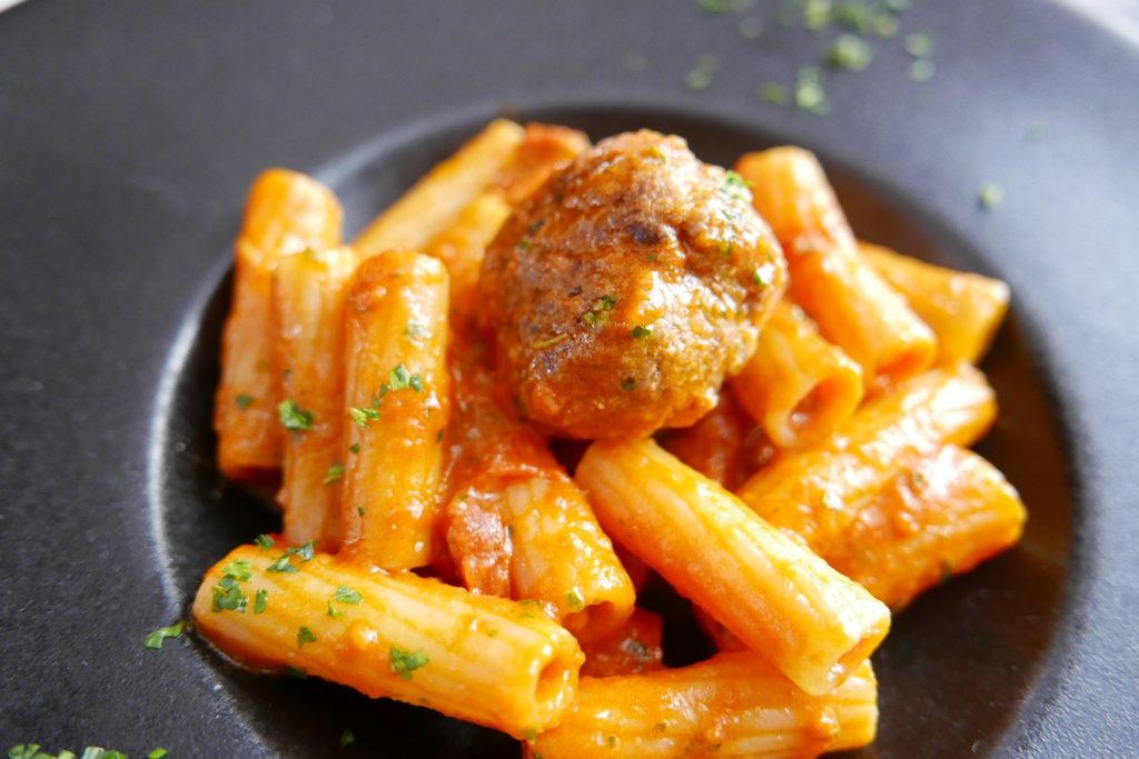 Rigatoni con polpette © GP