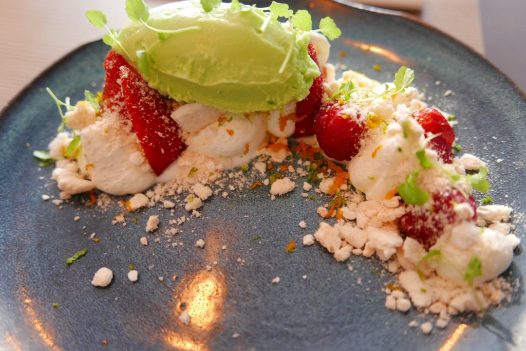 Eaton Mess © GP