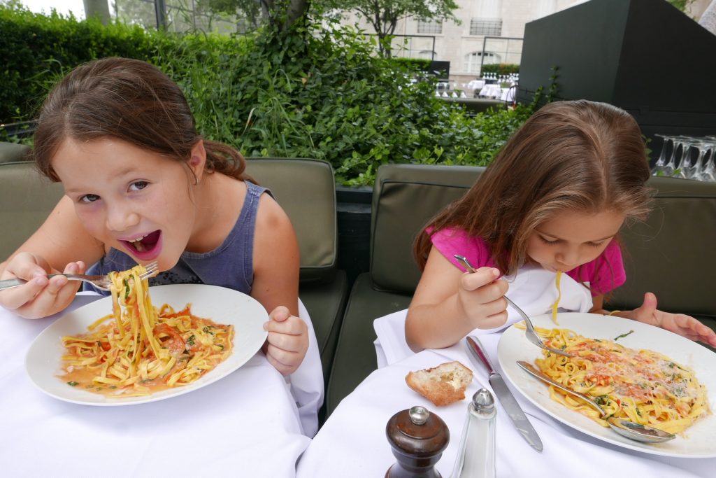 Les mangeuses de taglioni © GP
