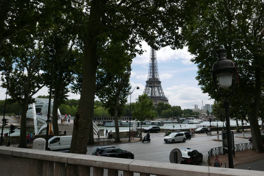 La tour Eiffel vue de la terrasse © GP