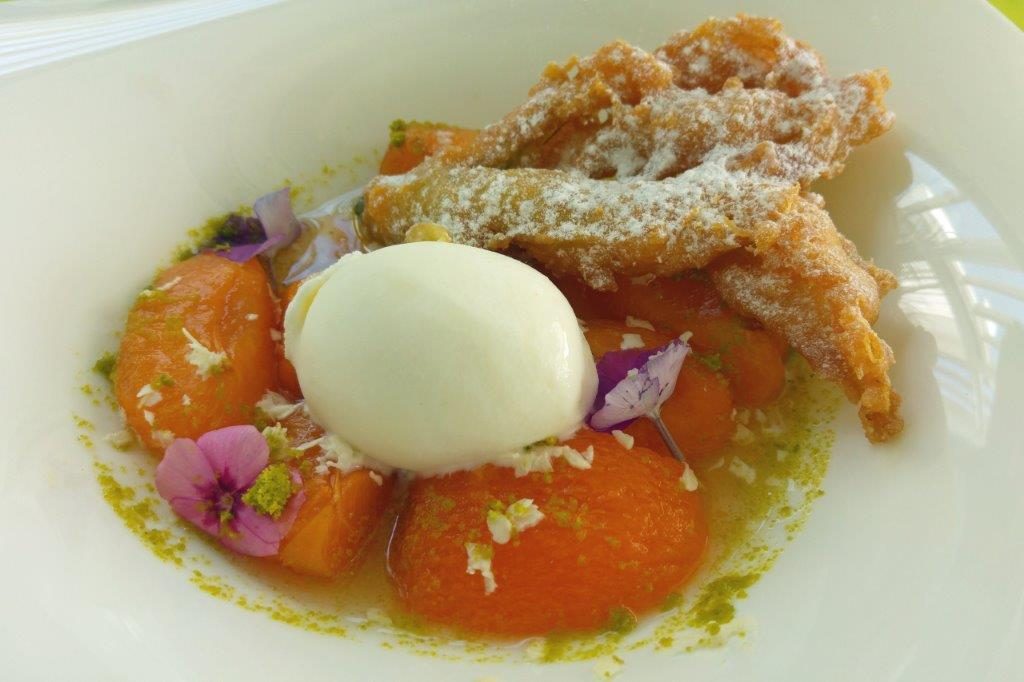 Abricot confit et pistache © AA