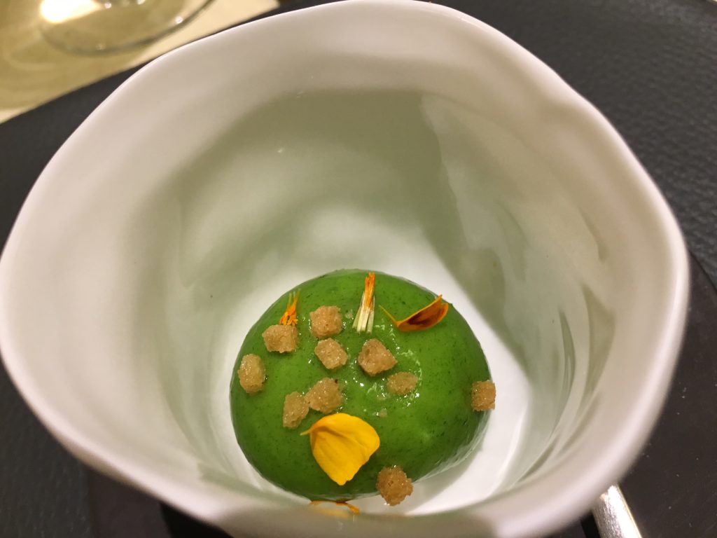 Mousse de gardon, crème de persil © GP