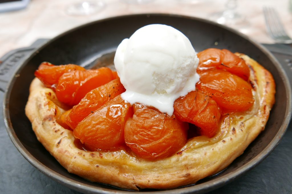 Tatin aux abricots © GP