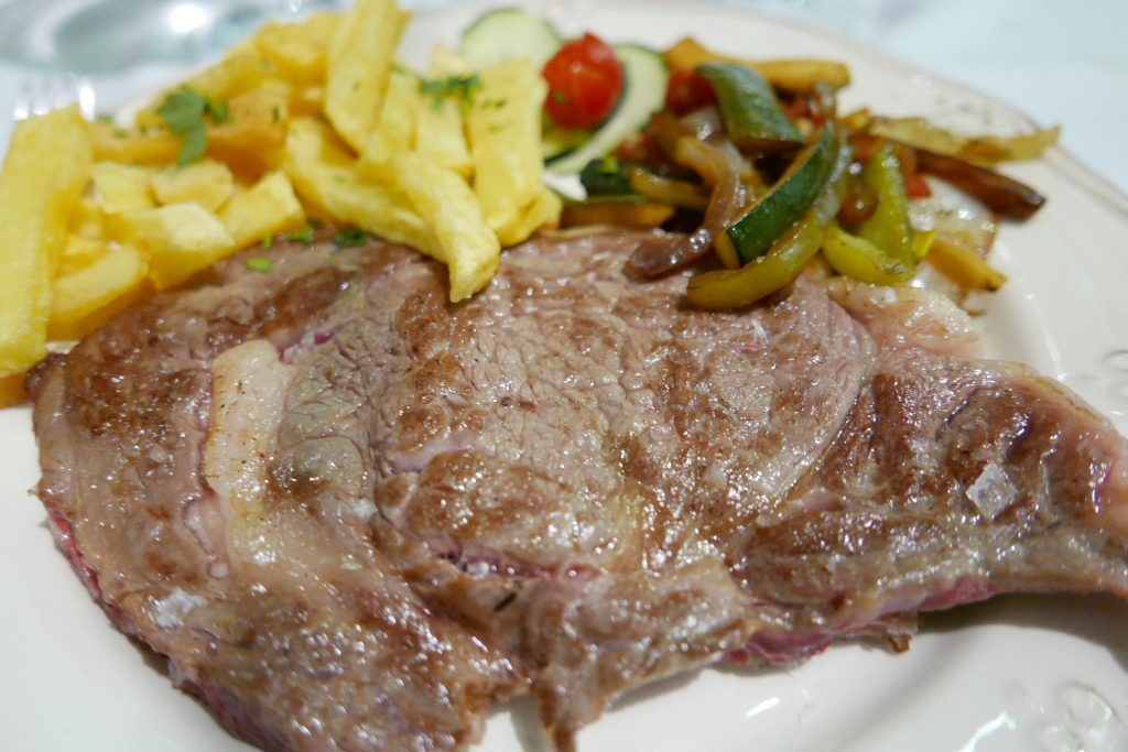 Entrecôte frites © GP