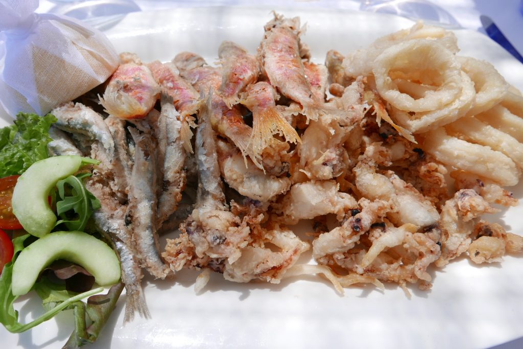 Poissons en friture © GP