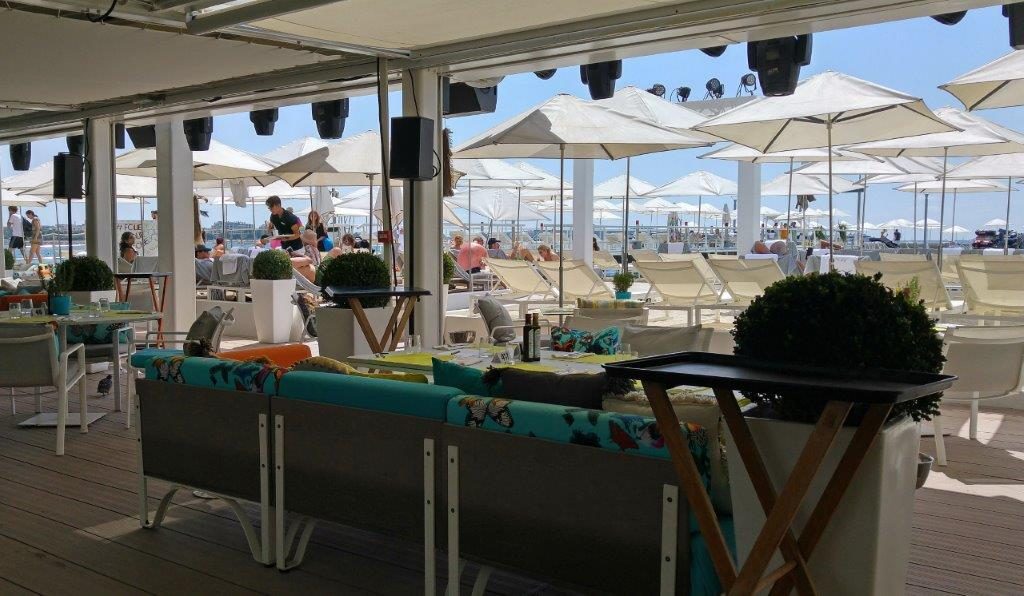 Vue sur la plage © AA