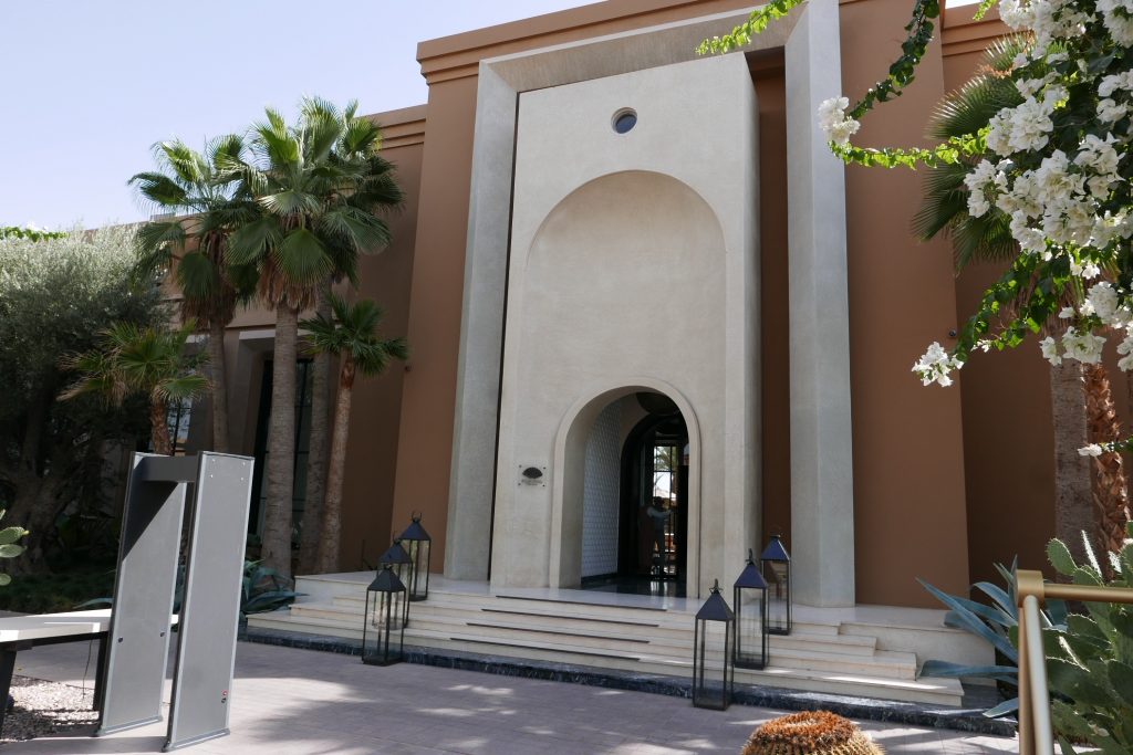 Entrée de l'hôtel © GP