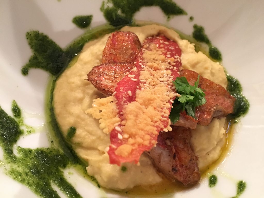 Rouget et houmous © GP