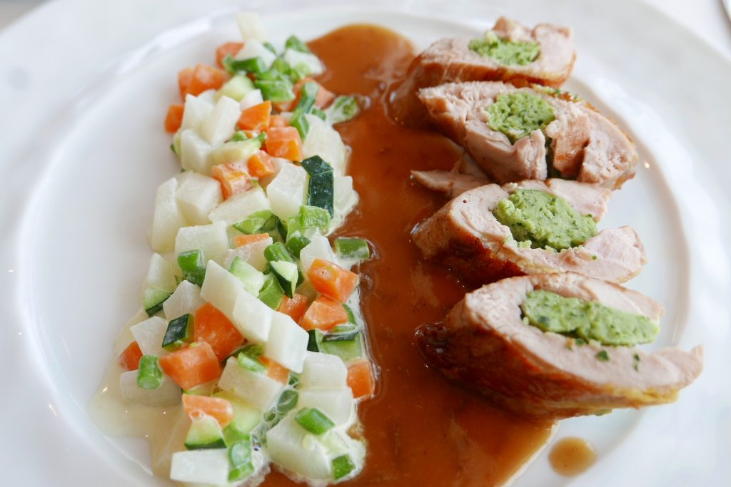 Pintade farcie et multicolore de légumes © GP
