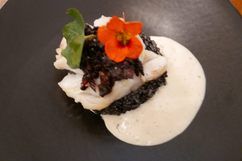 Cabillaud et risotto à l'encre © GP