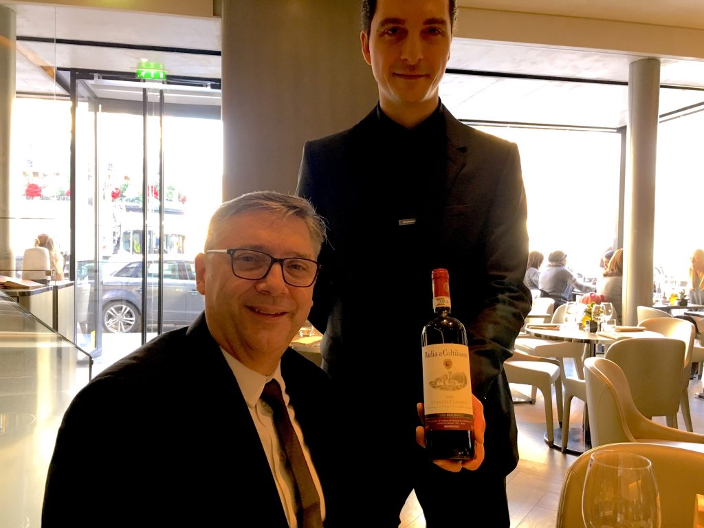 Massimo Mori et le service du vin © GP