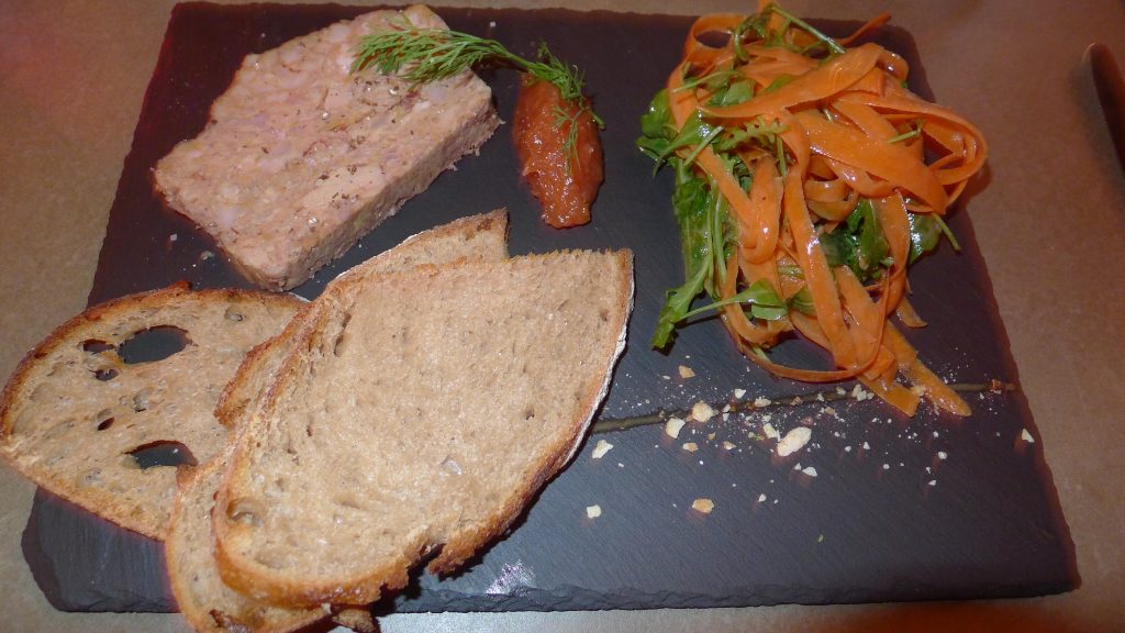 Terrine de gibier au foie gras © JPE