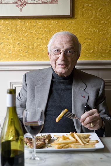 Les chuchotis du lundi : Paris, Michelin, les 1ers pronostics,  adieu à Claude Lebey, les Troisgros à Ouches, Husser passe la main, Alléno et son terroir, l&rsquo;hypothèse Couillon, le Petit Lutéquoi? Laurent André booste le Café de la Paix, ça bouge à l&rsquo;Inter