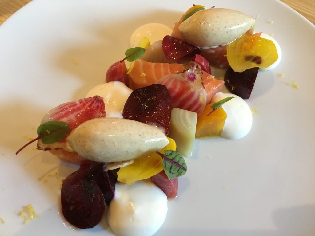 Saumon mariné aux betteraves © GP