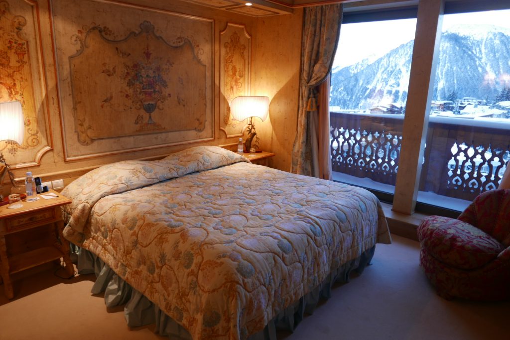 Courchevel: une nuit et plus à la Loze