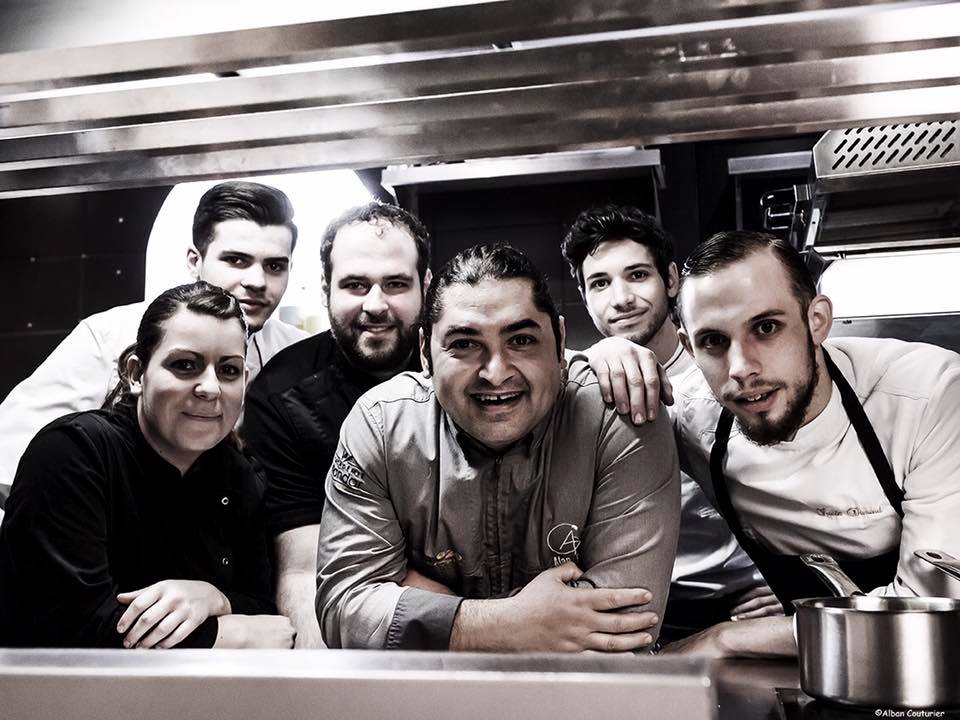 Les chuchotis du lundi : Ducasse sauve la France, Tièche au Cap Ferrat, Rodriguez cultive le rétro, Geaam joue son va-tout, les Affranchis rachètent l’Entredgeu, Claire Vallée mise sur le bio, Rolland et les chefs, Valérie Lepla et le goût belge