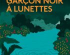 Dieu est un garçon noir à lunettes