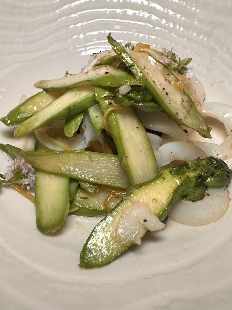 Asperges, seiches et agrumes © GP