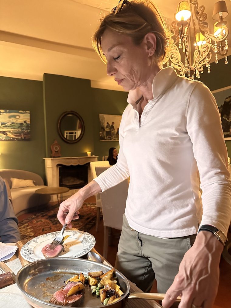 Service du rumsteak sauce morilles © GP