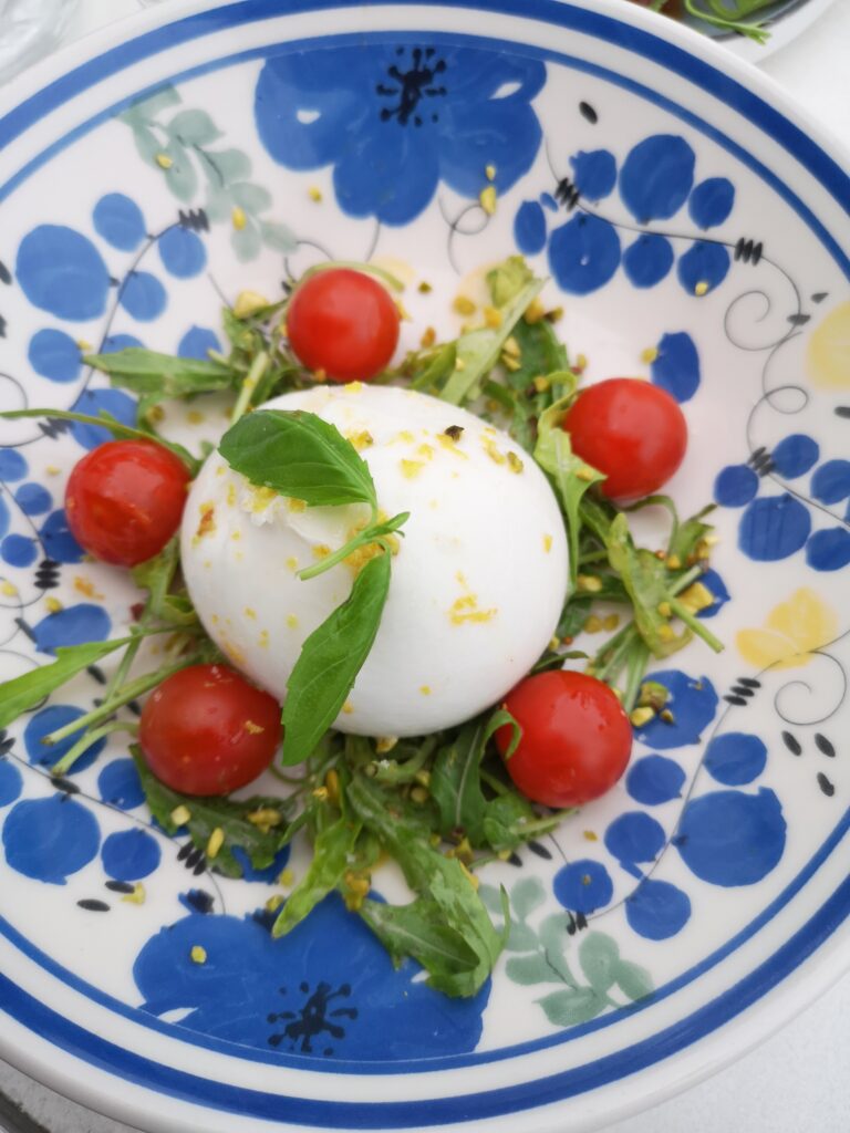 Burrata pistaches et agrumes © PA