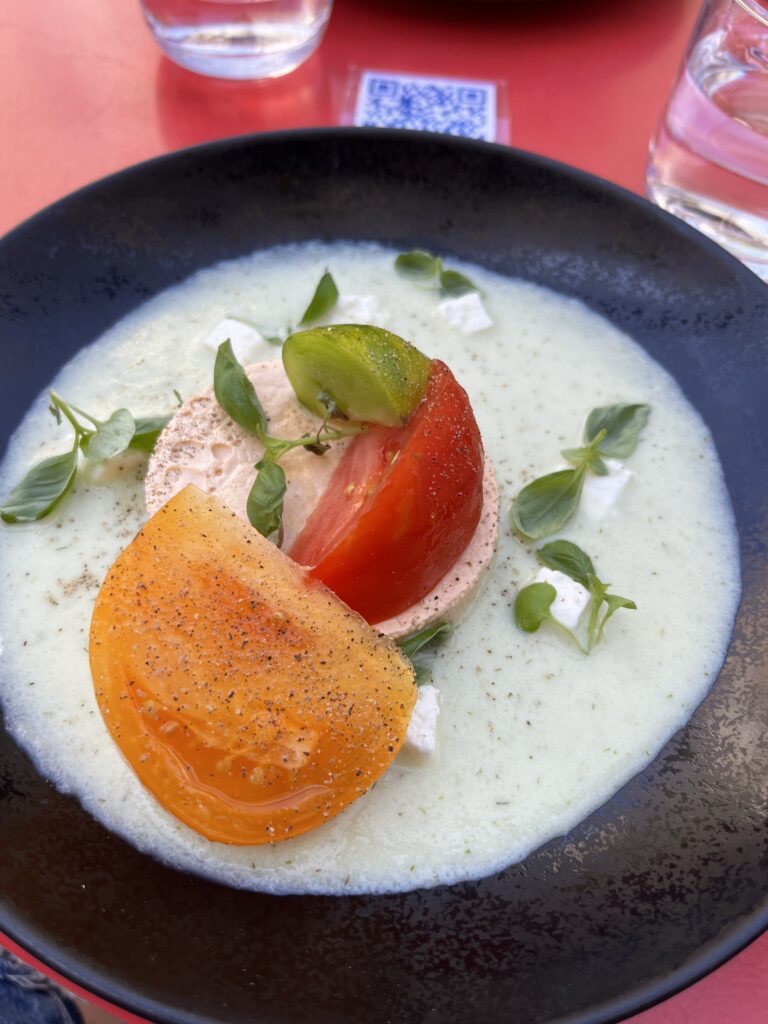 Panacotta de tomates, gaspacho de concombre © BB