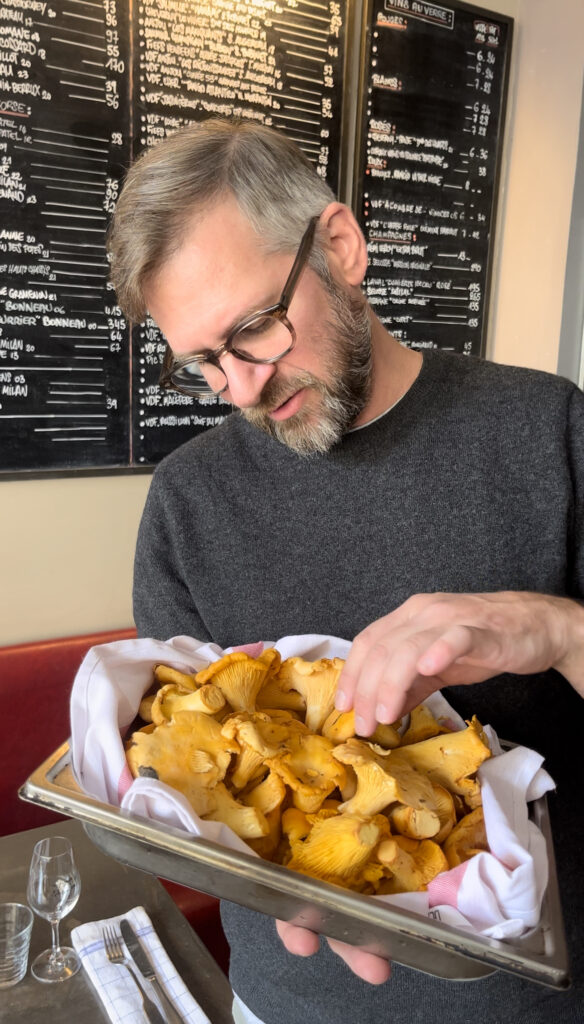 Marc-Antoine et les girolles © BB