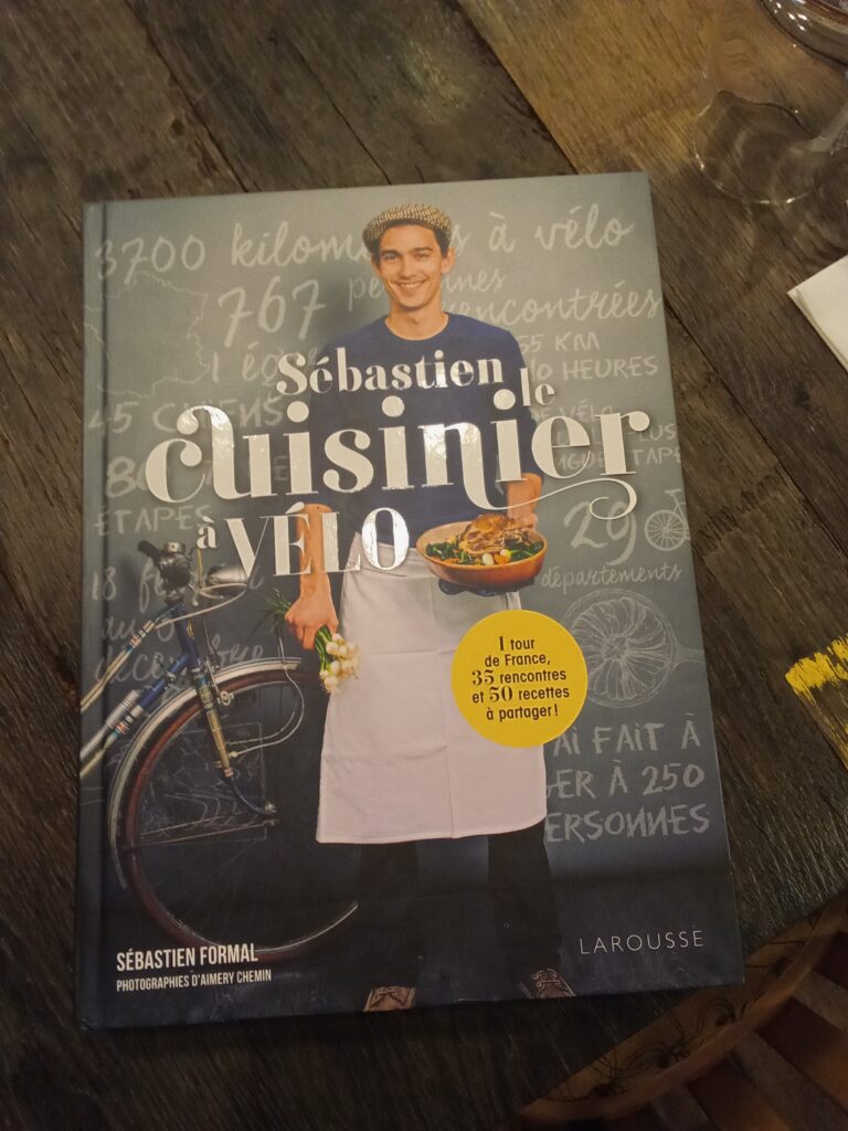 Cuisinier à vélo © OB